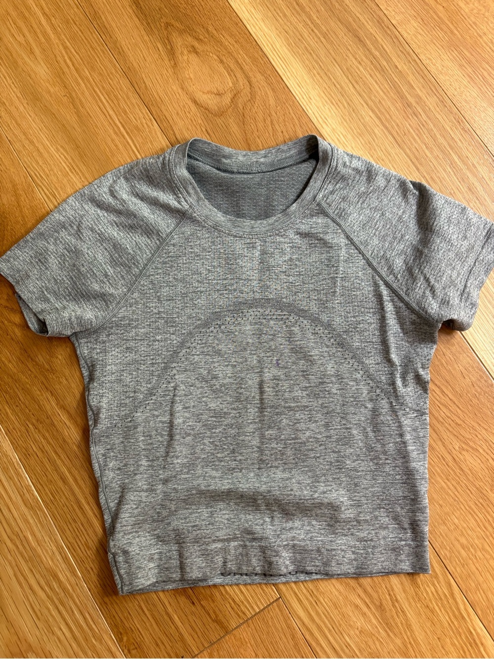 Lululemon Heather Gray Short Sleeve Cropped Tee